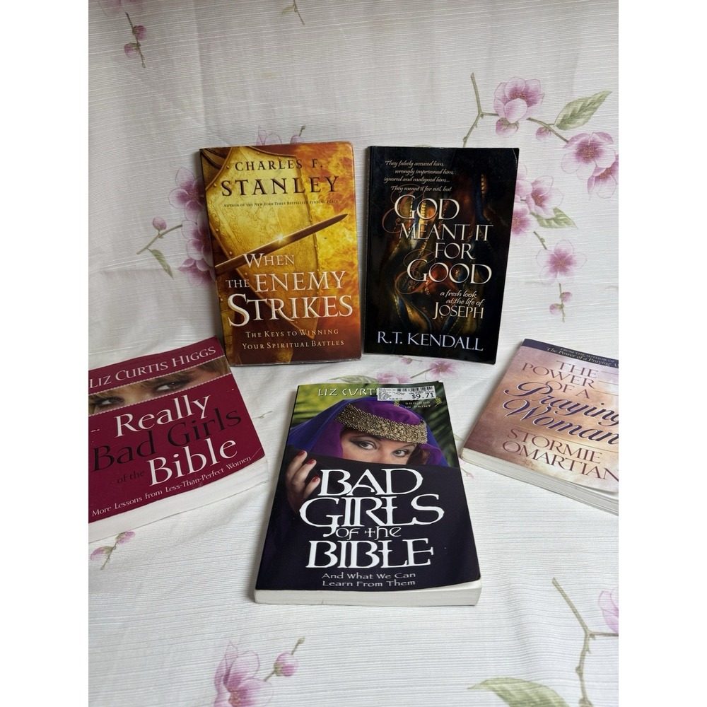 Lot of 5 Christian Books Bible Study Prayer Spiritual Warfare Women Faith